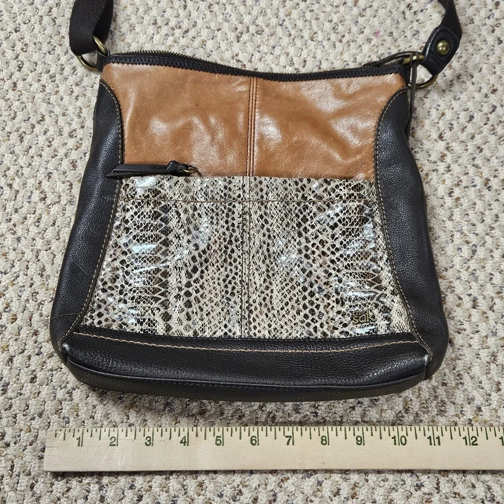 The Sak Leather Crossbody Snake Print Strap Adjustable Tote‎ Purse Shoulder Bag